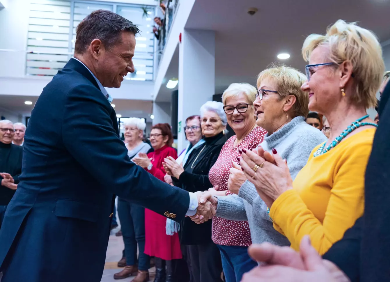 Kobiety z Rafałem Trzaskowskim